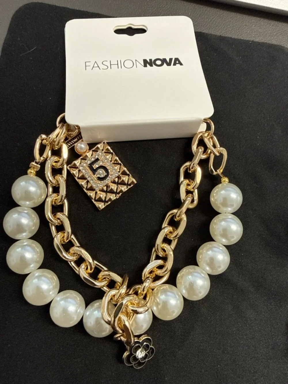 Cute Inspired Pearl and Gold-Tone Chain Bracelet - White/Gold